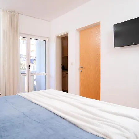 Pensionat Longin - Zf Hvar 4*