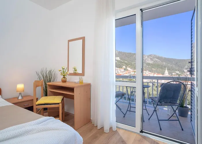 Longin - Zf Hvar Pensionat Hvar Town