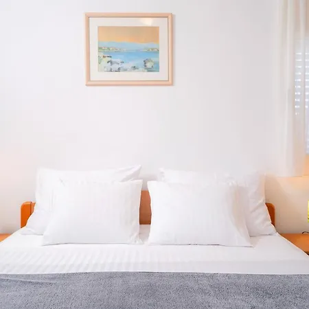 Longin - Zf Hvar 赫瓦尔