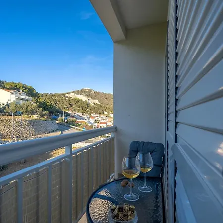 Guest house Longin - Zf Hvar 4*