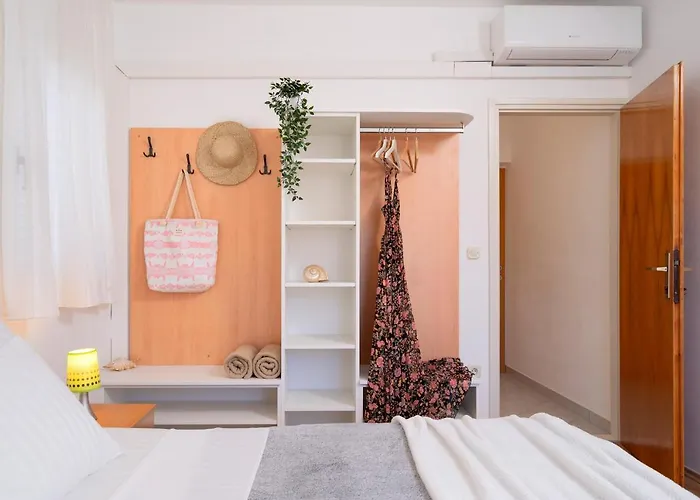 Longin - Zf Hvar Hvar Town