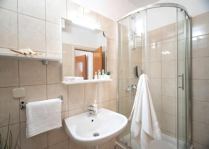 Longin - Zf Hvar Hvar Town