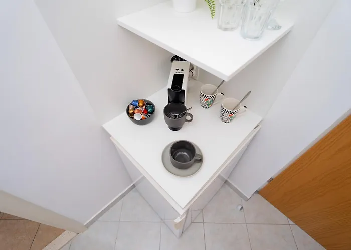 Longin - Zf Hvar Guest house