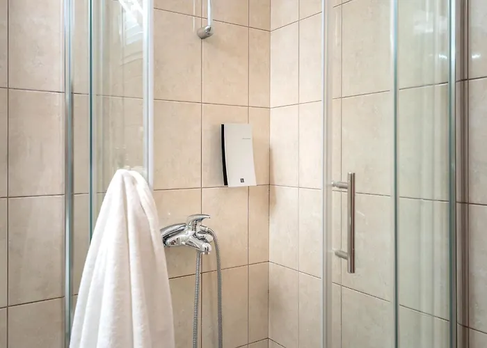 Longin - Zf Hvar Guest house