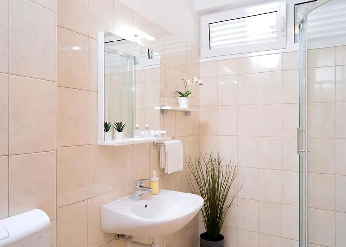 Pensión Longin - Zf Hvar 4*